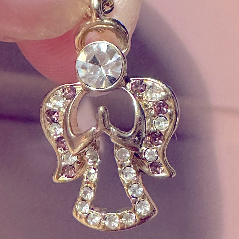 DANBURY MINT 14k gold plated Amethyst CZ Praying Angel Pendant on chain - Picture 6 of 9
